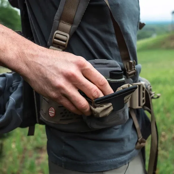 Rangefinder_Pouch_GRAY_11.webp